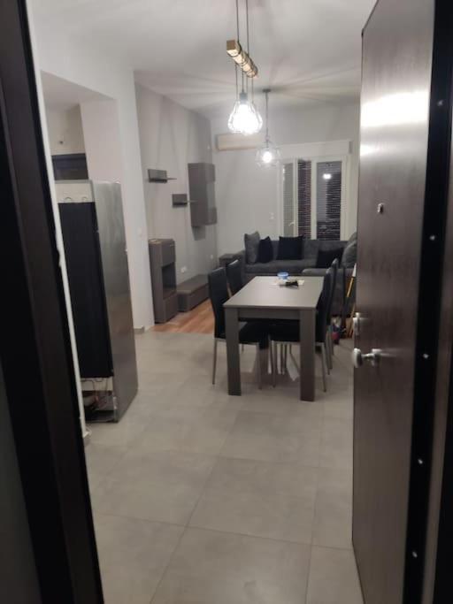Apartament Σπιτι Ιδανικο Για 4 Ατομα Στον Αγ. Νικολαο Αττικησ Ateny Zewnętrze zdjęcie