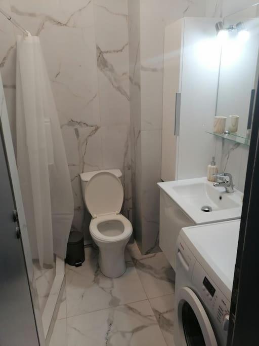 Apartament Σπιτι Ιδανικο Για 4 Ατομα Στον Αγ. Νικολαο Αττικησ Ateny Zewnętrze zdjęcie